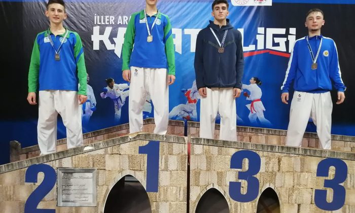 Çayırova Belediyesi’nden 1 kupa, 8 madalya