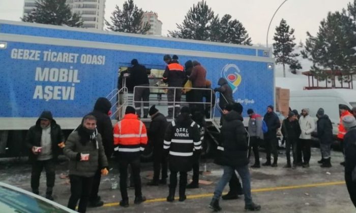 Gebze Ticaret Odası sıcak yemek çıkarıyor