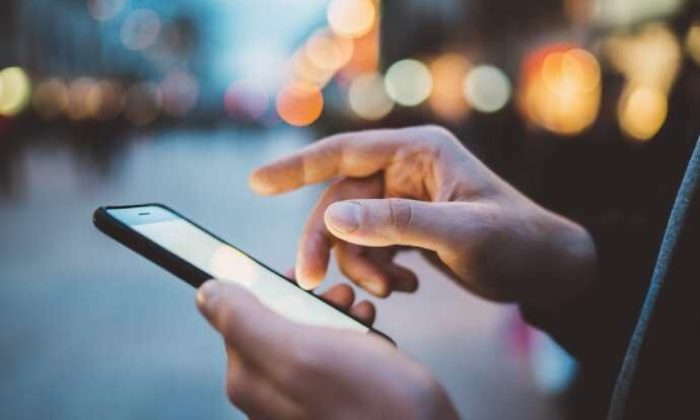 Cep telefonlarına büyük zam geliyor