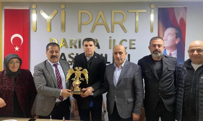 Kocaeli Erzurumlular Federasyonu Tam Kadro, Eski AK Partili, Yeni İYİ Partili Yıldıztekin’e Hayırlı Olsun Ziyaretine Gitti!