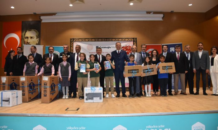 Çolakoğlu’dan Cumhuriyet’in 100. yılında da eğitime desteğe devam