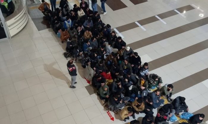 Kocaeli’de 137 Afgan uyruklu göçmen sınır dışı ediliyor