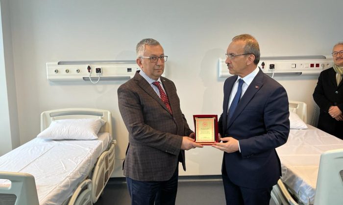 Dilovası Devlet Hastanesi’ne 18 yatak ilaveyle 50 Yataklı Servise Çıkarıldı