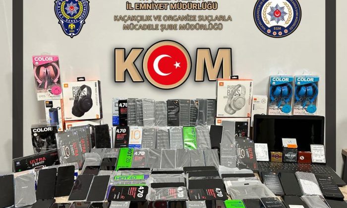 Kocaeli’de 115 gümrük kaçağı cep telefon ele geçirildi