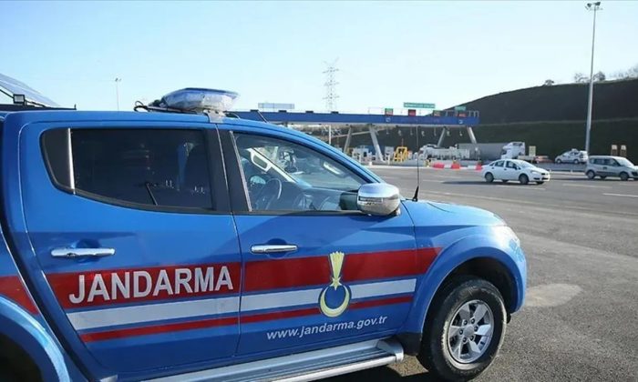 Trafik kontrollerini artık polis değil jandarma yapacak
