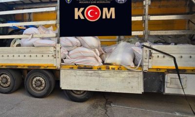 Kaçakçılara Darbe , 2 ton 350 kilogram nargile tütünü yakalandı.