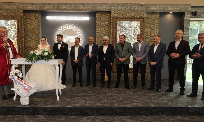 Memur-Sen Kocaeli İl Başkanı Şahin Yaşlık’ın oğlu Berkay, dünyaevine girdi