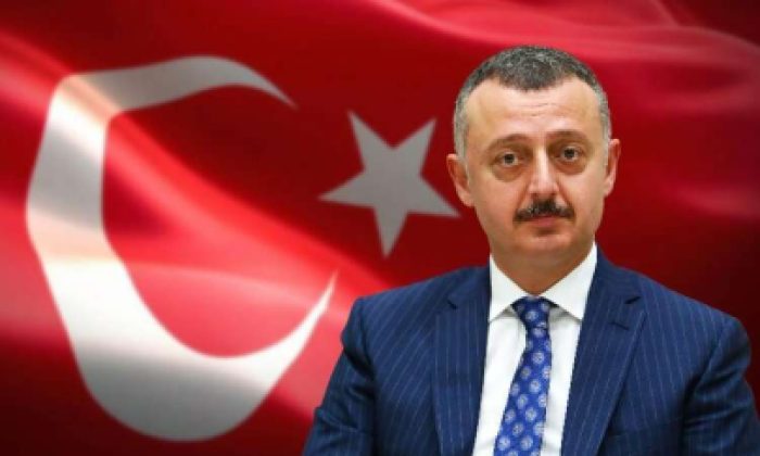 Başkan Tahir Büyükakın “Kirli bayrak provokasyonunu şiddetle lanetliyorum”