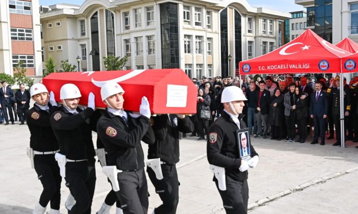Kocaeli Eski Vali Yardımcısı Dursun Balaban’ın naaşı törenle uğurlandı