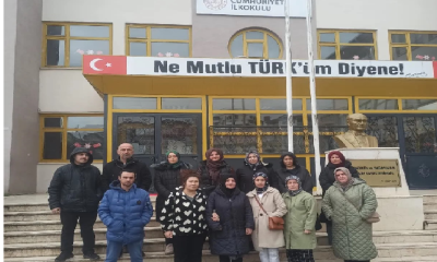 Derince’de Gözaltına Alınan Öğretmene Başörtülü Veliler Sahip Çıktı!