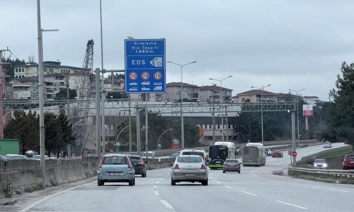 Karar Alınmasına Rağmen Hala Tabelalar değiştirilmedi! Vatandaşın Kafası Karışık