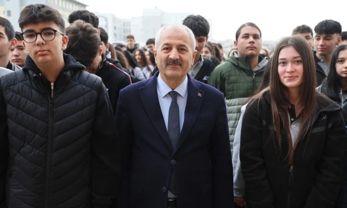 Başkan Büyükgöz’den Gebze’de okullara ziyaret