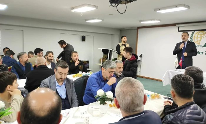 Gebze Müftüsü, İHH’nin İftar Sofrasında Vatandaşlarla Buluştu