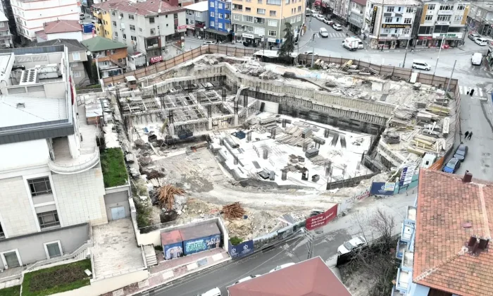 Dilovası Büyükşehir’in Yaptırdığı yeni meydanına kavuşuyor