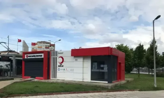 Kızılay İzmit Şubesi kapatıldı, yönetimin görevine son verildi