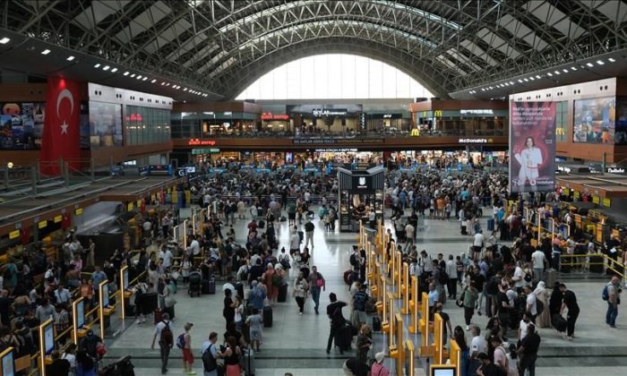 Sabiha Gökçen’de uçuşlar iptal edildi, uçaklar İstanbul Havalimanı’na yönlendirildi