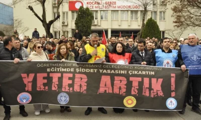 Gebze’de öğretmenler meslektaşları için yürüdü