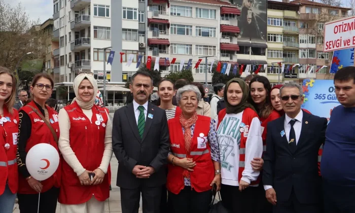 Kocaeli’de otizm yürüyüşü: “Farkındalık yetmez, destek şart”