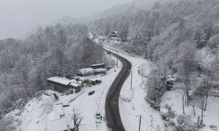 Kartepe’de kar kalınlığı 3 Mayıs İtibariyle 30 cm’yi geçti!