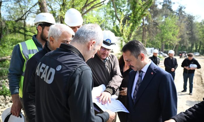 Kocaeli Valisi İlhami Aktaş, AFAD İl Hizmet Binası inşaatında incelemelerde bulundu