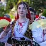 Kocaeli’de Muhteşem Buluşma: Balkan Esintisi Sokaklara Taştı, Sahnede Kültür Mozaiği Oluştu