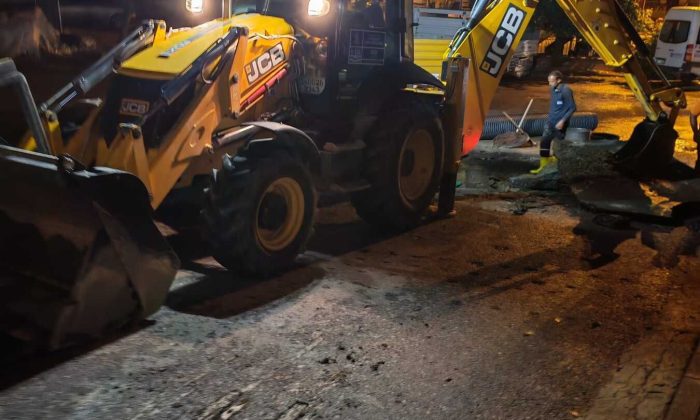 Çayırova’da Yağmur Sonrası Hızlı Müdahaleyle İSU Ekipleri  Gece Boyunca Çalıştı