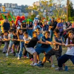 Eğlenceye doydu  Yaz Akşamları “Çık Dışarıya Oynayalım” ile Renklendi