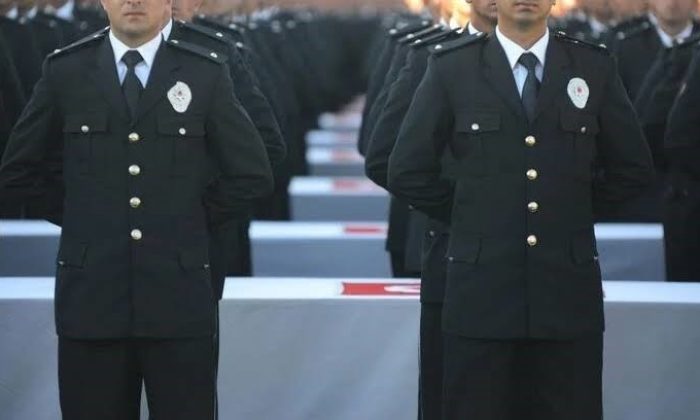 Kocaeli Emniyet Teşkilatında 4 İsim 1. Sınıf Rütbeye Yükseldi