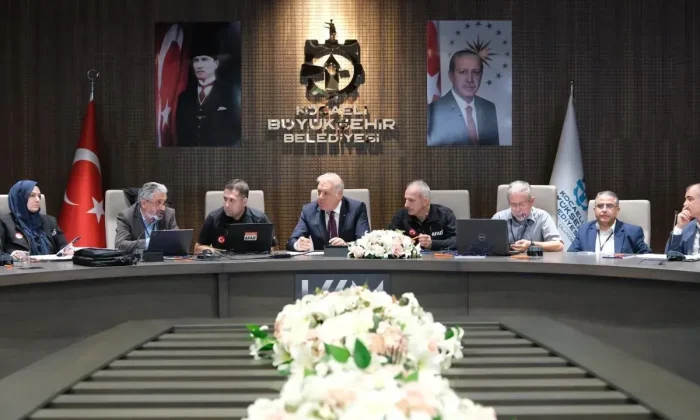 Kocaeli’de 10 afet riski masada, Akademisyenlerle yol haritası hazırlıyor