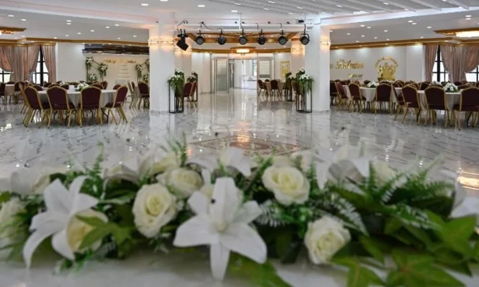 Büyükşehir’den Dilovası’na güçlü destek: İki düğün salonunun finansmanı Büyükşehir’den