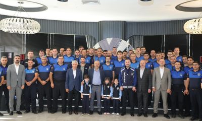 Gebze’de zabıtanın 200. yılında Zinnur Başkan zabıta  personeliyle buluşarak kutladı!