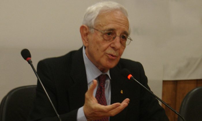 Dilovası’nın Acı Kaybı: Sanayici, Yazar ve Mümtaz Şahsiyet Dr. Metin Eriş’i Kaybettik