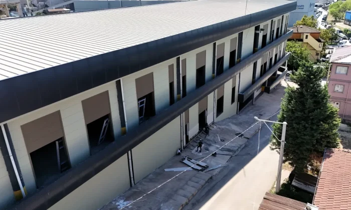 Dilovası’nda katlı otopark belediye binasına dönüşüyor
