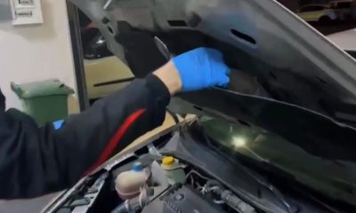 Otomobilin kaputundan altın ve uyuşturucu çıktı