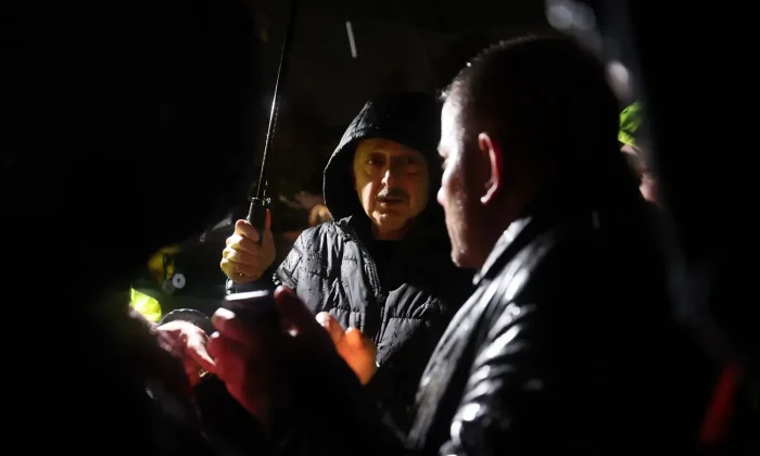 Kocaeli’de gece boyu sel mesaisi! Aktaş ve Büyükakın sahada oldu